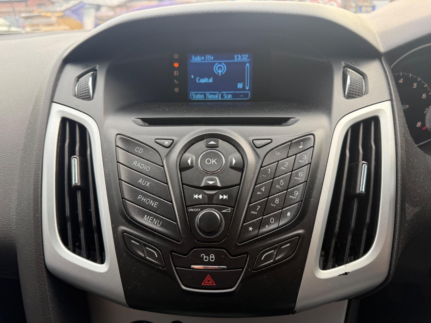 Used Ford Focus 2012 for sale - 77081713: Photo 17