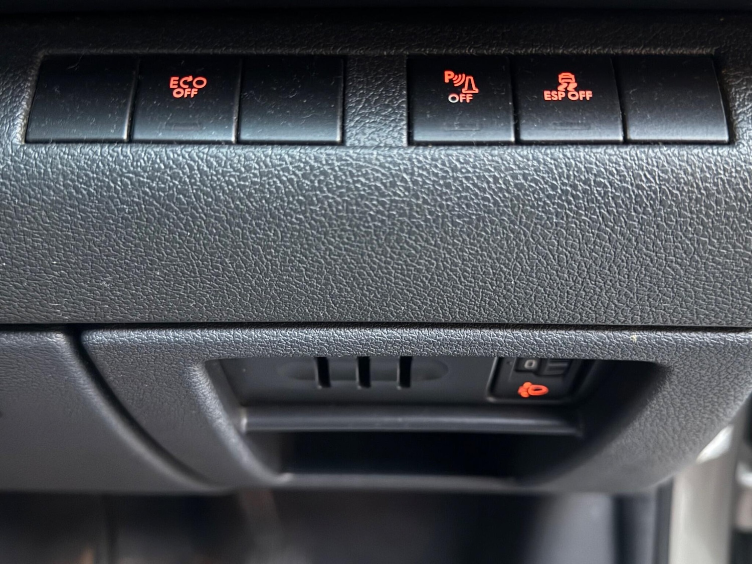 Used Peugeot 3008 2011 for sale - 78185348: Photo 11