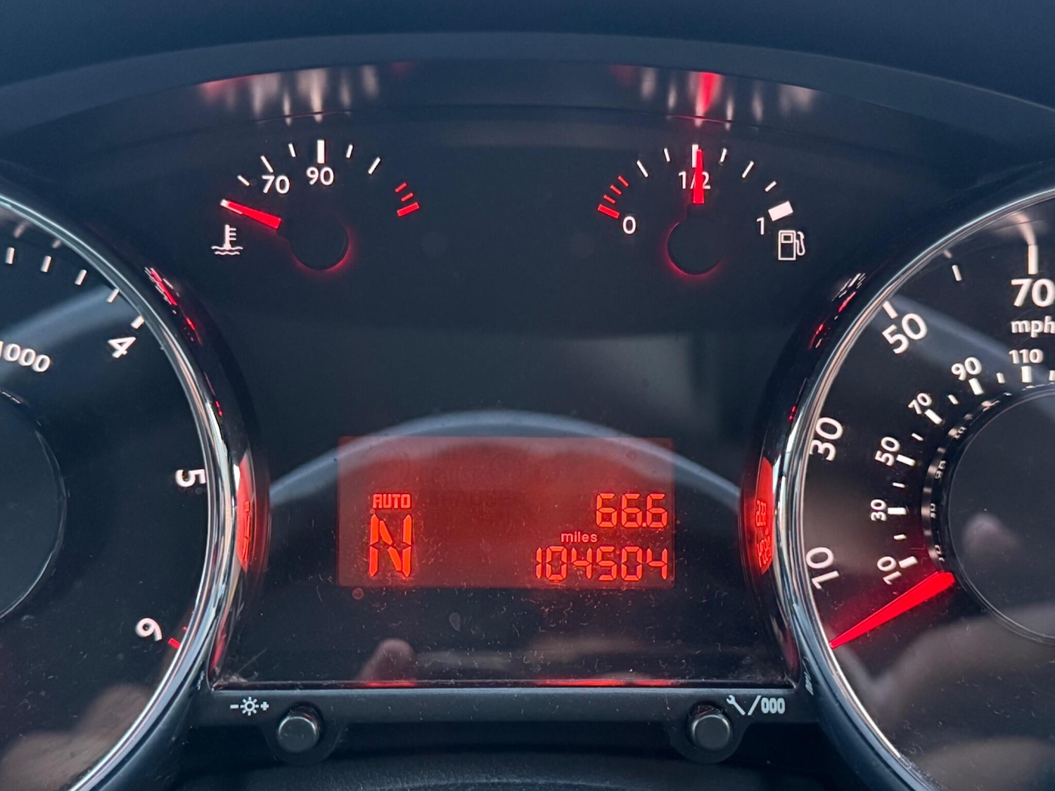 Used Peugeot 3008 2011 for sale - 78185348: Photo 16