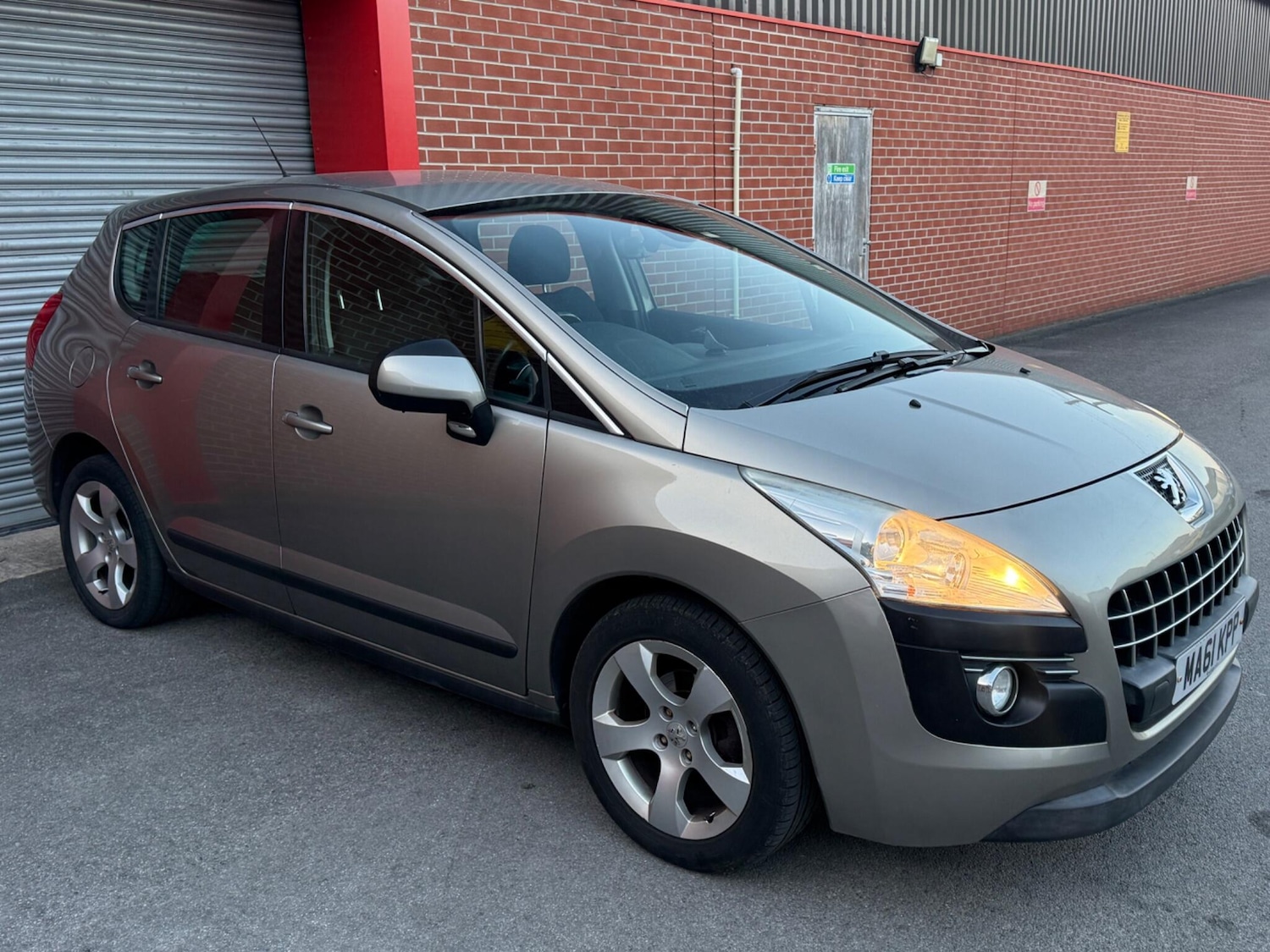 Used Peugeot 3008 2011 for sale - 78185348: Photo 2