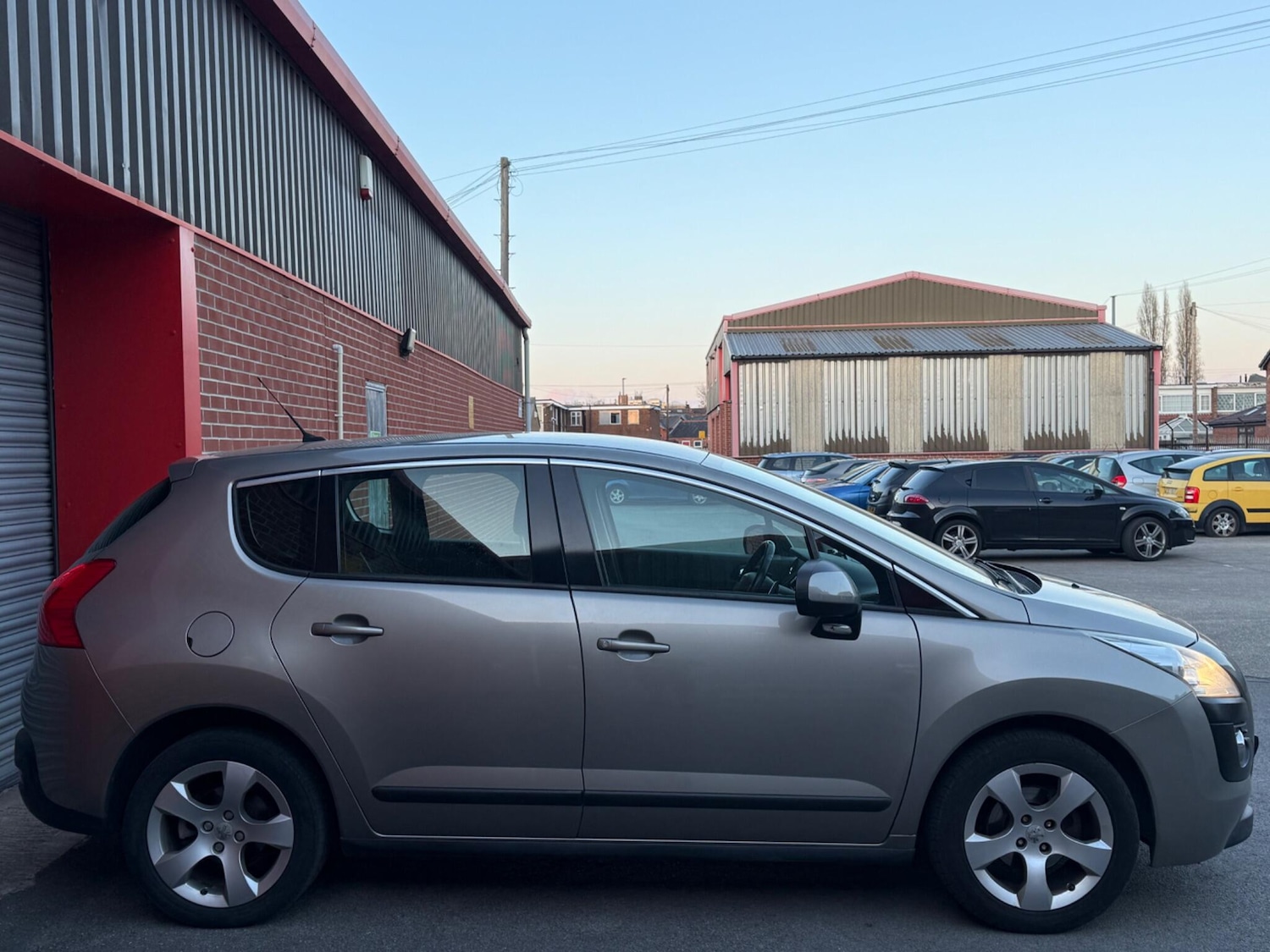 Used Peugeot 3008 2011 for sale - 78185348: Photo 8