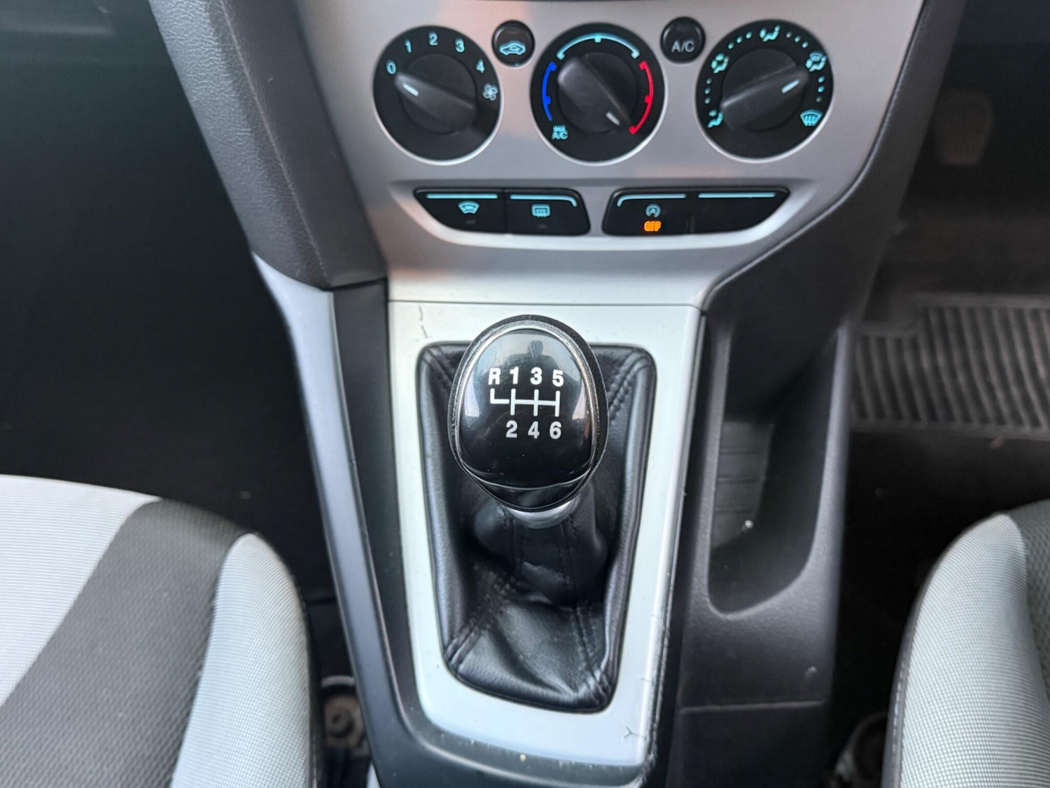 Used Ford Focus 2013 for sale - 76389258: Photo 15