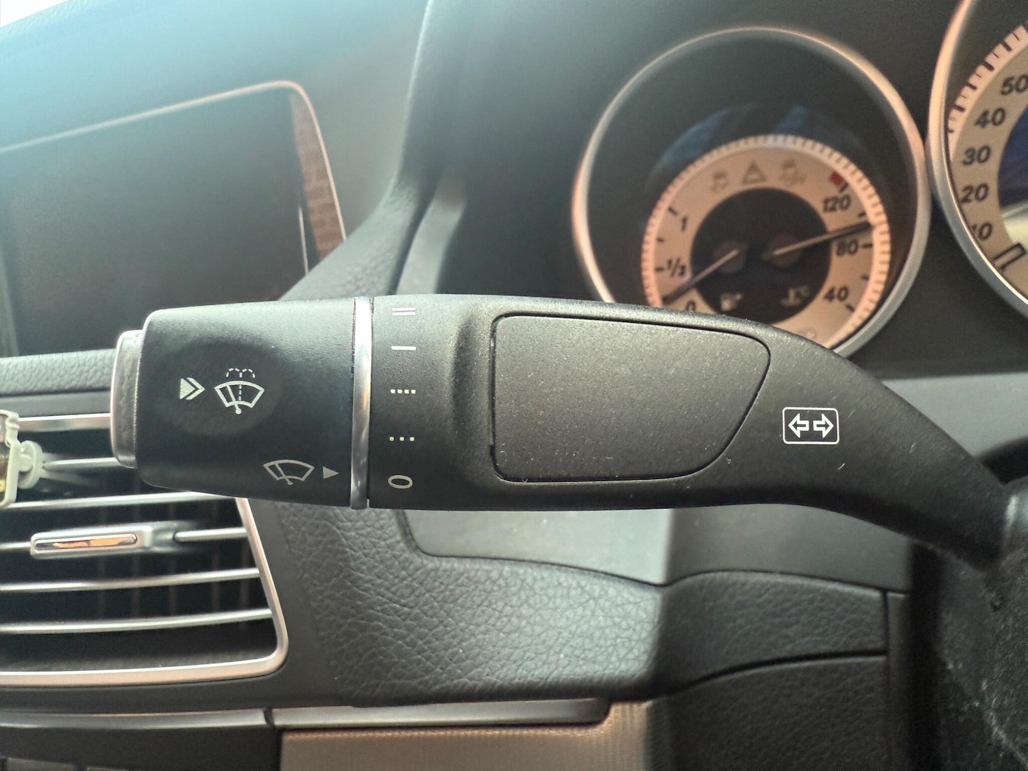 Used Mercedes-Benz E Class 2014 for sale - 77559515: Photo 14