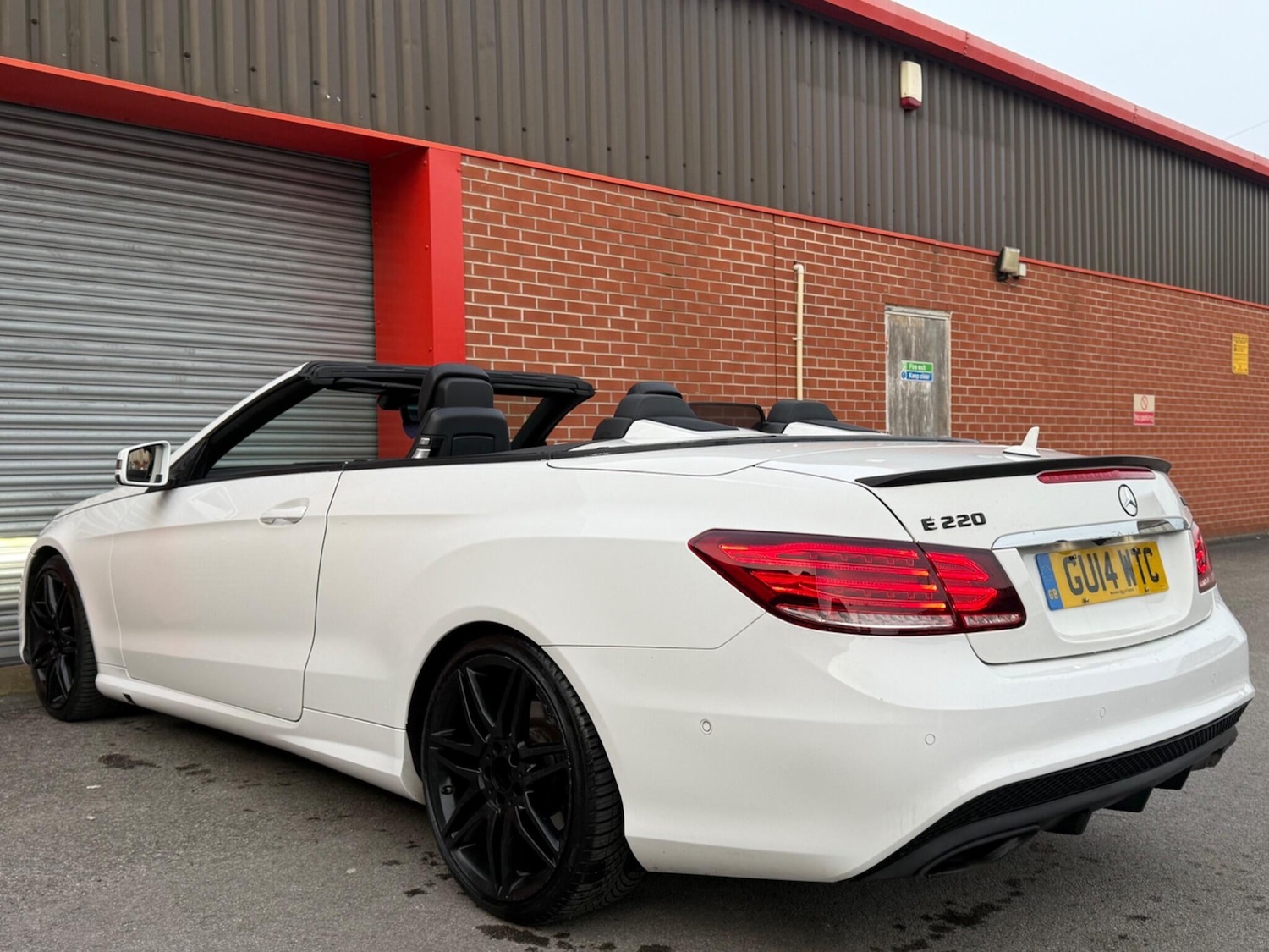 Used Mercedes-Benz E Class 2014 for sale - 77559515: Photo 35