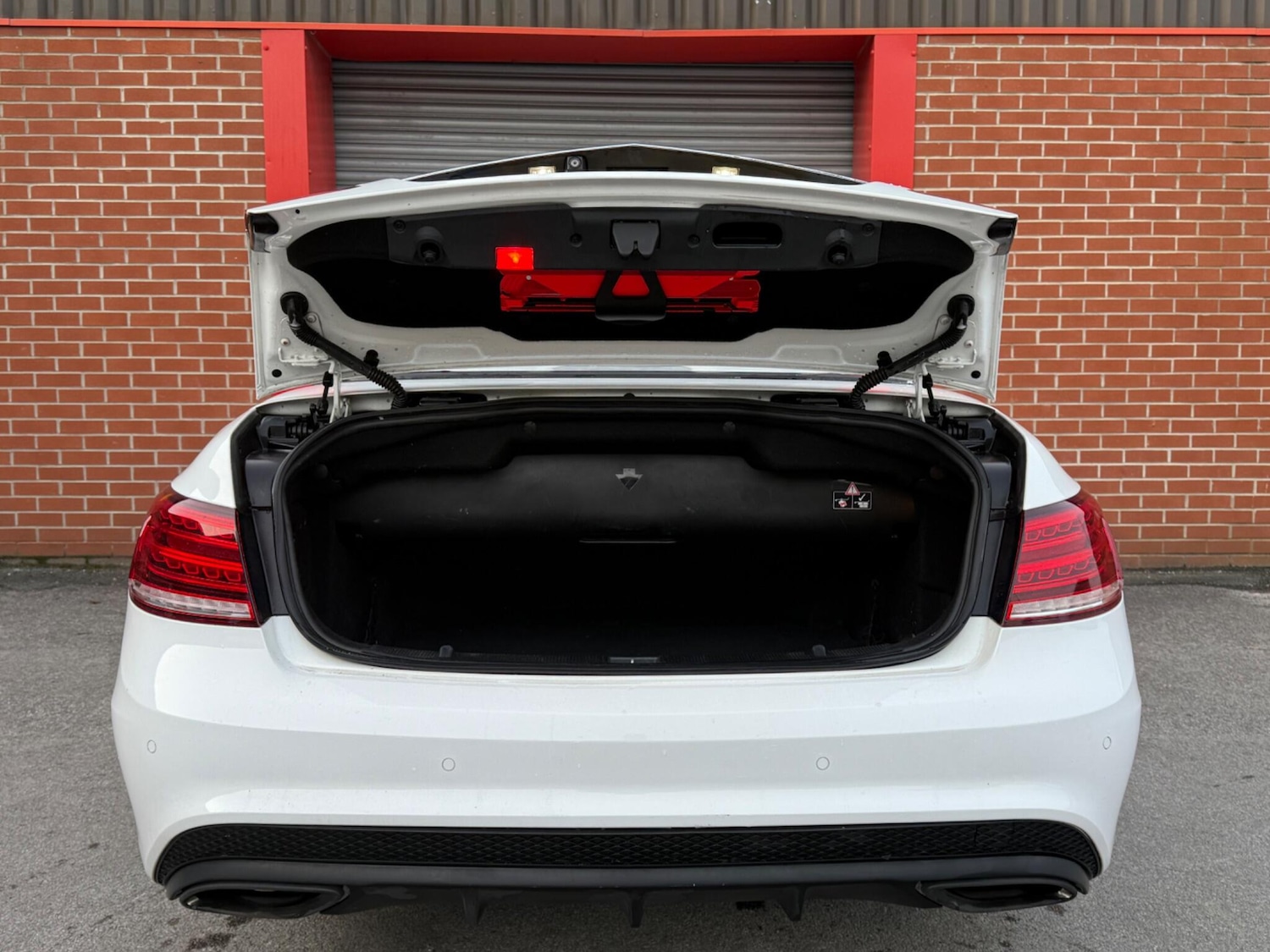 Used Mercedes-Benz E Class 2014 for sale - 77559515: Photo 39