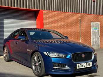 Used Jaguar XE 2015 for sale - 75089991: Photo