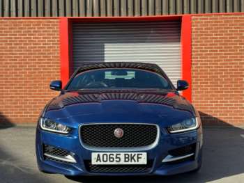 Used Jaguar XE 2015 for sale - 75089991: Photo