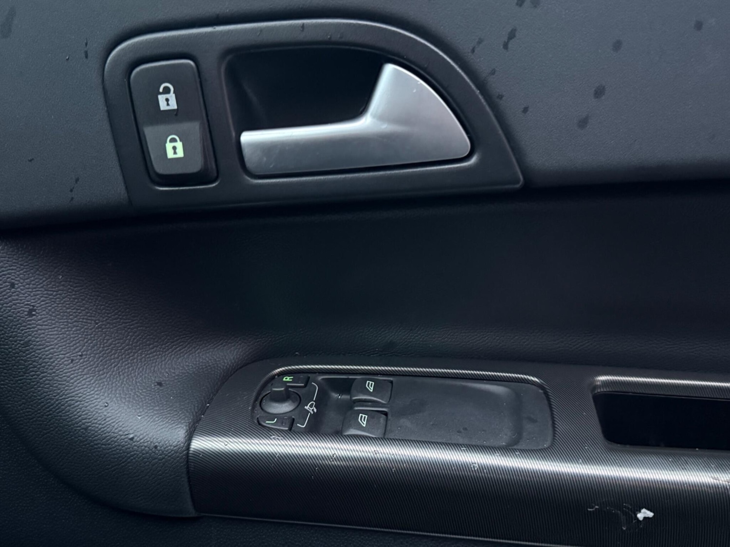 Used Volvo C30 2010 for sale - 77279499: Photo 9