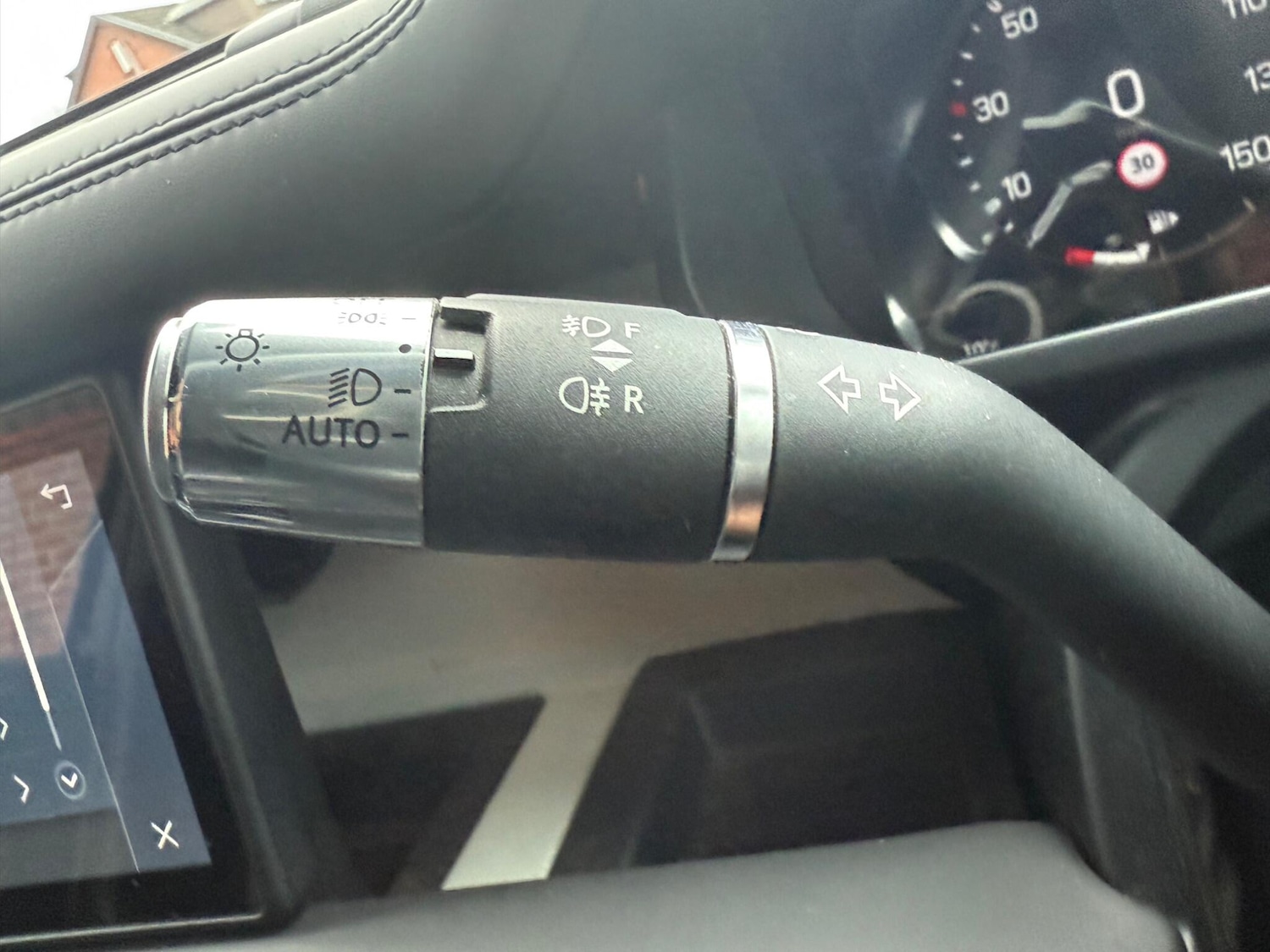 Used Land Rover Defender 2021 for sale - 77799025: Photo 13