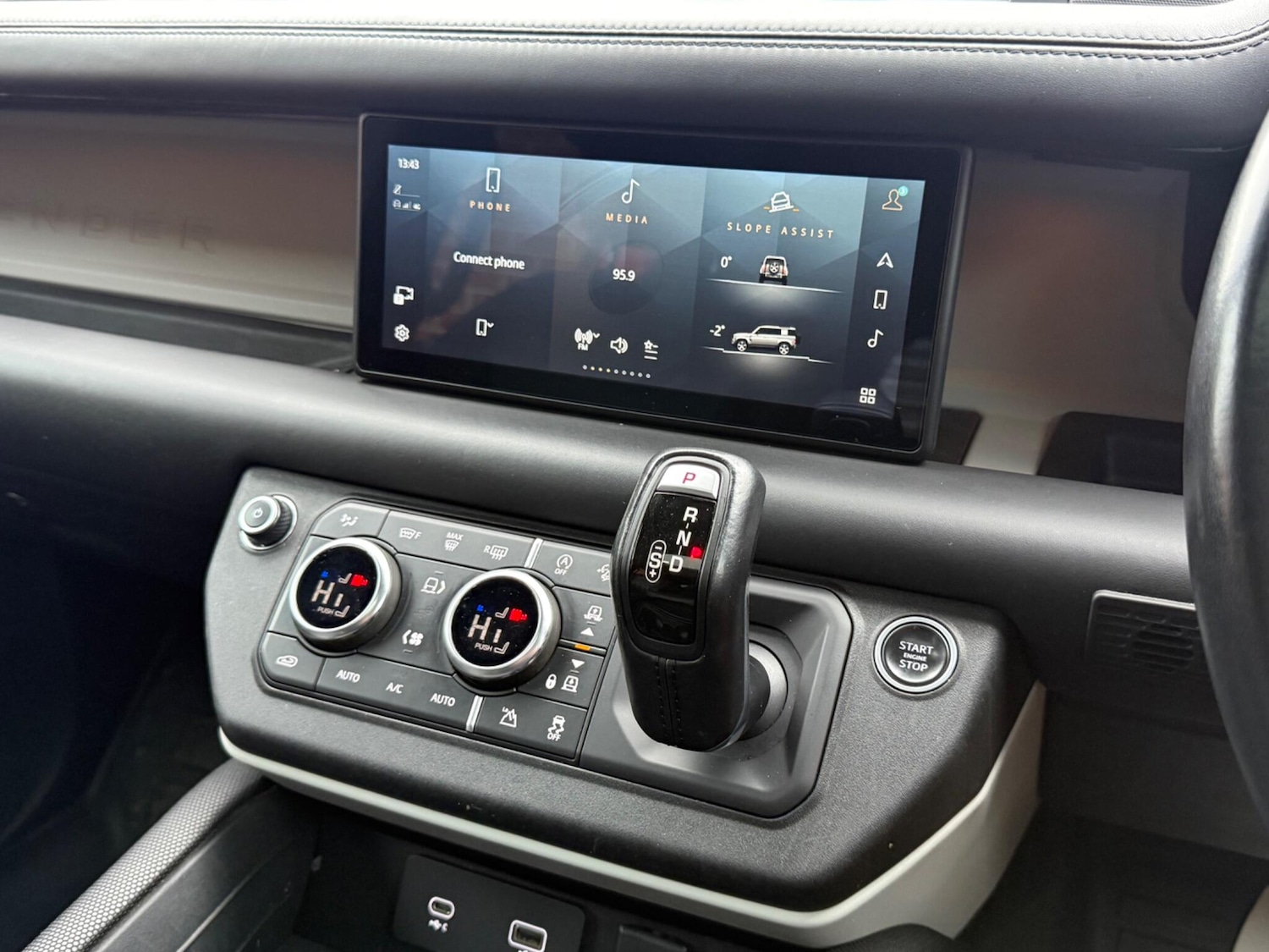 Used Land Rover Defender 2021 for sale - 77799025: Photo 16