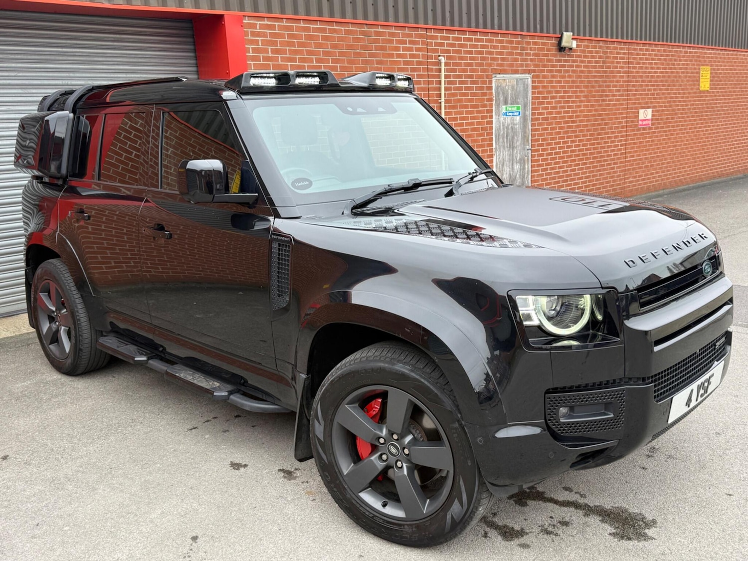 Used Land Rover Defender 2021 for sale - 77799025: Photo 2