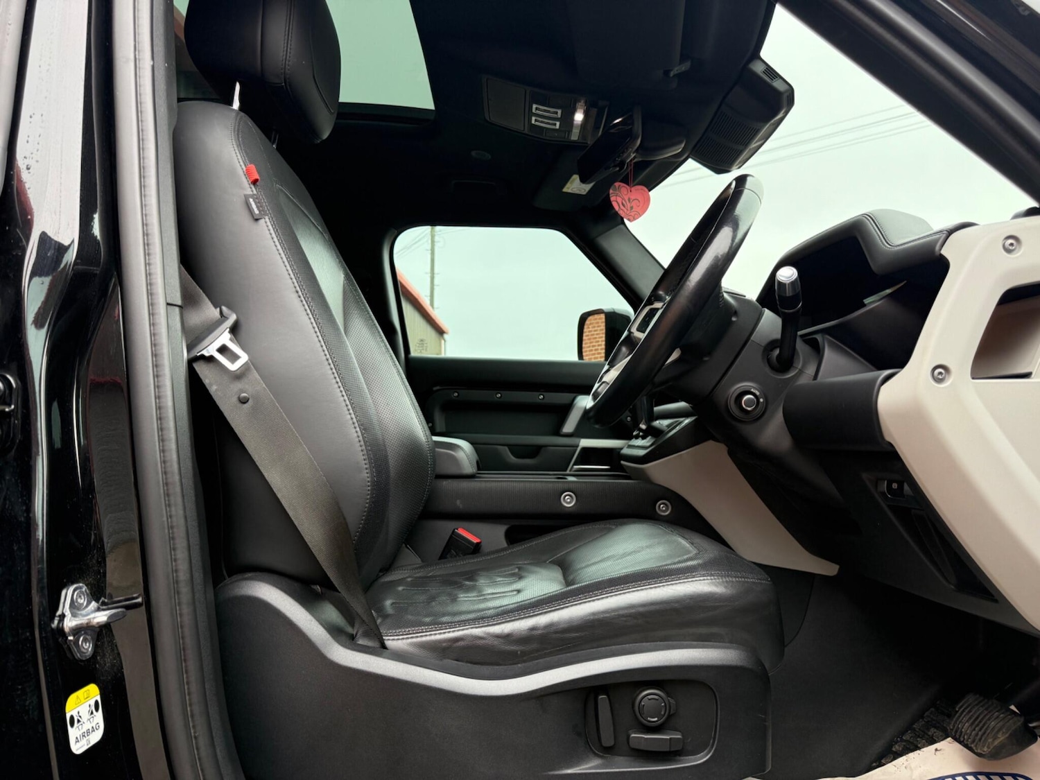 Used Land Rover Defender 2021 for sale - 77799025: Photo 21