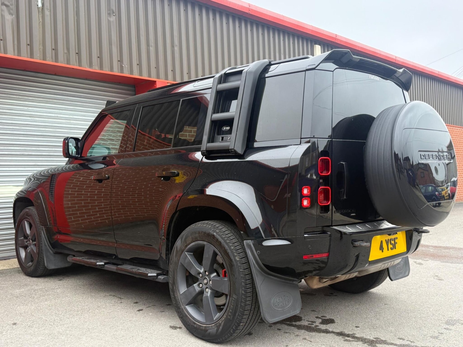 Used Land Rover Defender 2021 for sale - 77799025: Photo 37