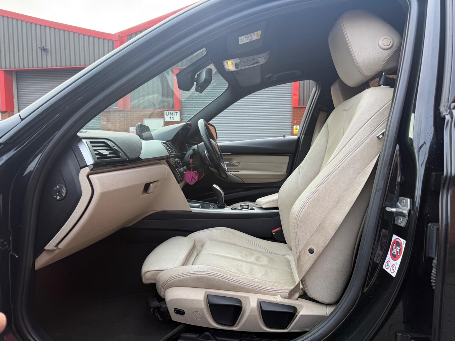 Used BMW 3 Series 2017 for sale - 77400425: Photo 23