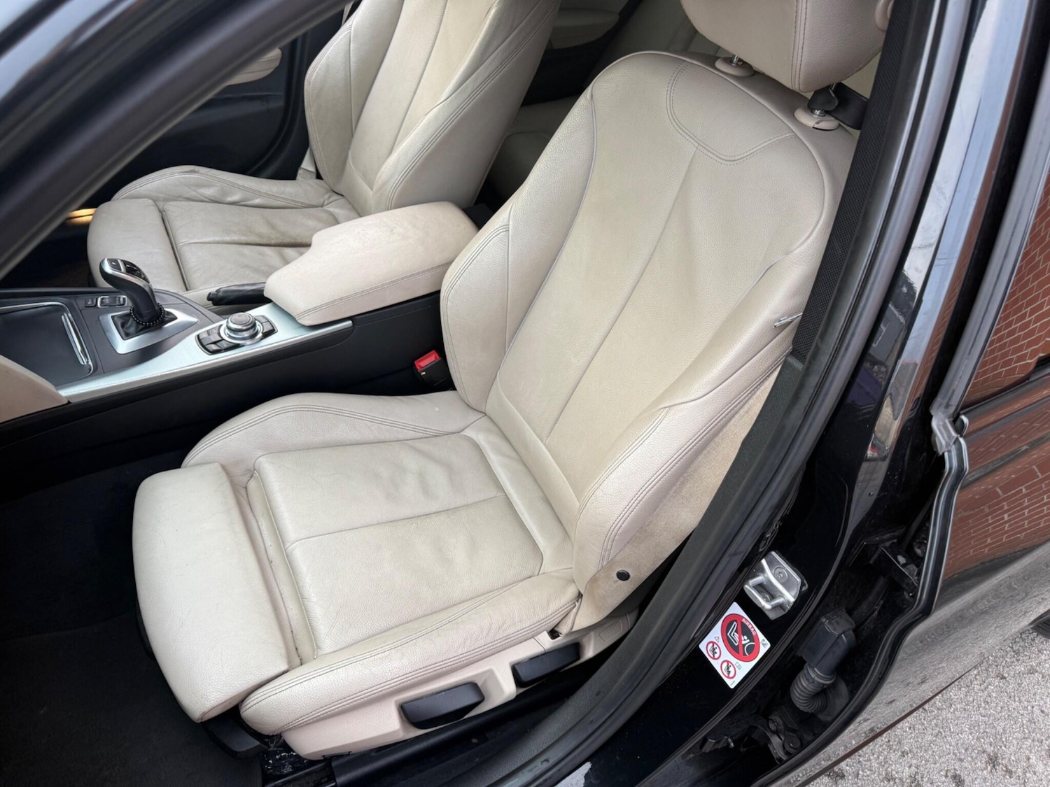 Used BMW 3 Series 2017 for sale - 77400425: Photo 24