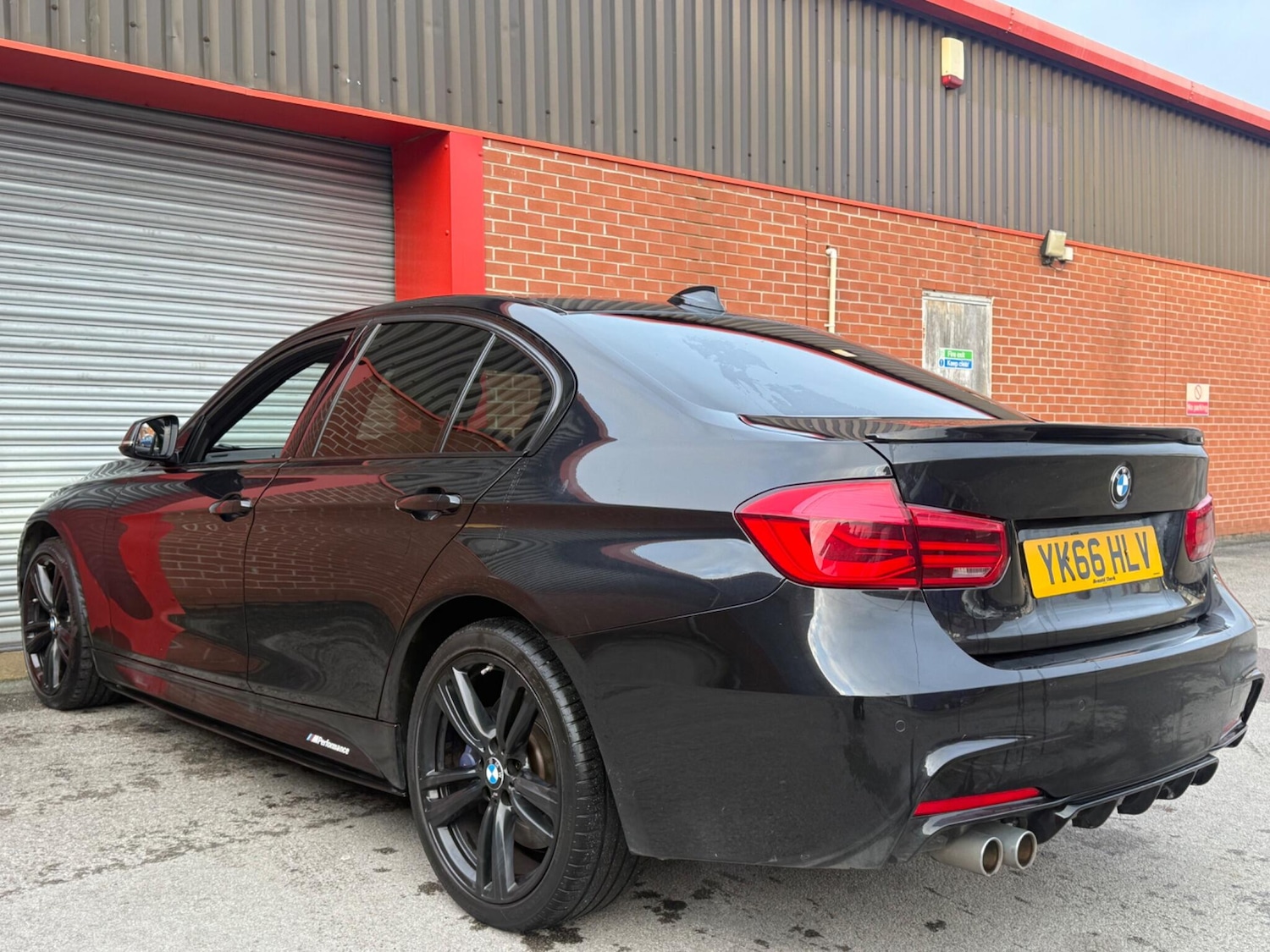 Used BMW 3 Series 2017 for sale - 77400425: Photo 32