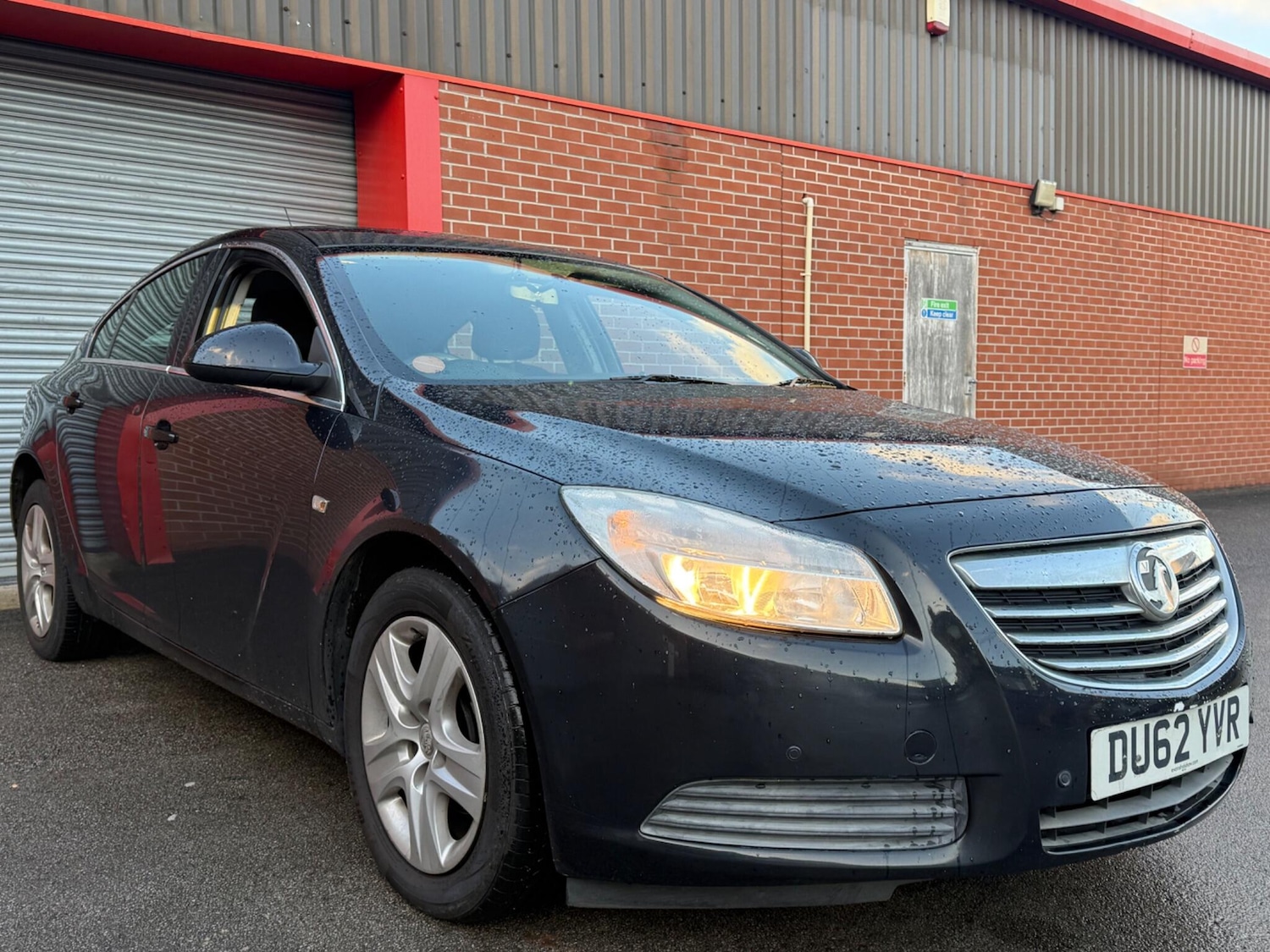 Used Vauxhall Insignia 2012 for sale - 76742569: Photo 1