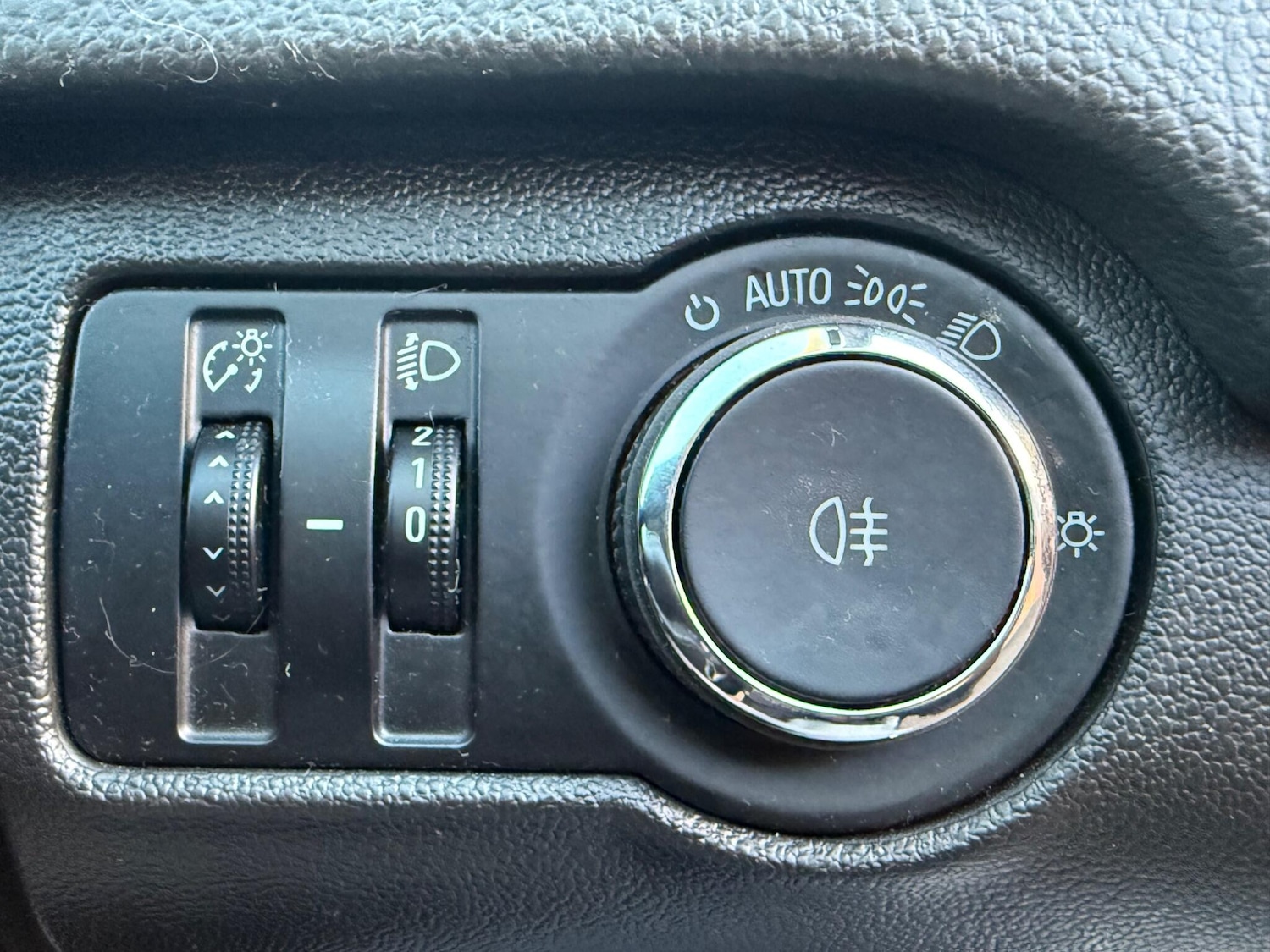 Used Vauxhall Insignia 2012 for sale - 76742569: Photo 10