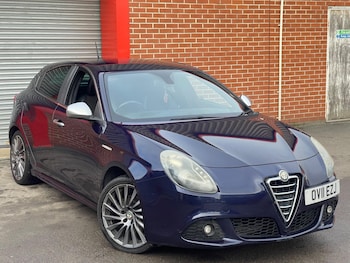 Used Alfa Romeo Giulietta 2011 for sale - 75741047: Photo
