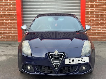 Used Alfa Romeo Giulietta 2011 for sale - 75741047: Photo