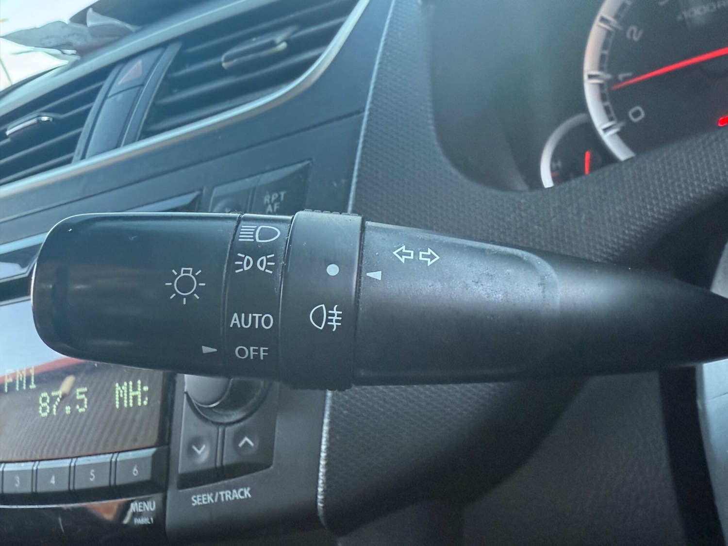 Used Suzuki Swift 2012 for sale - 77084403: Photo 16