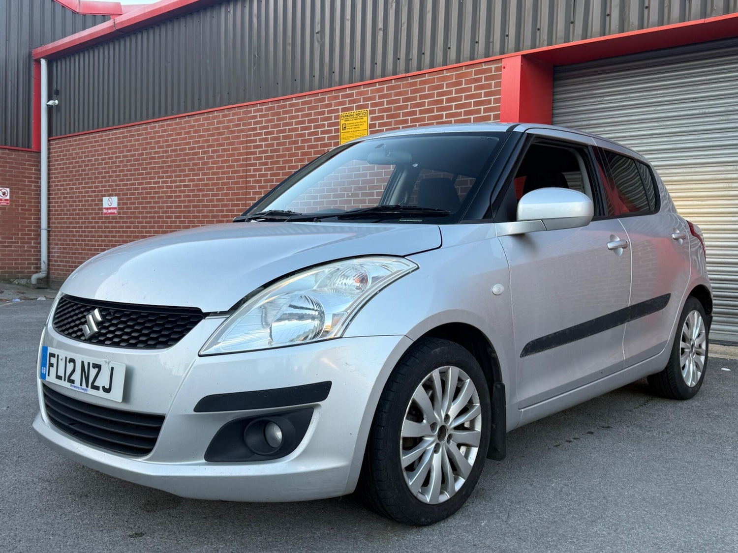 Used Suzuki Swift 2012 for sale - 77084403: Photo 5