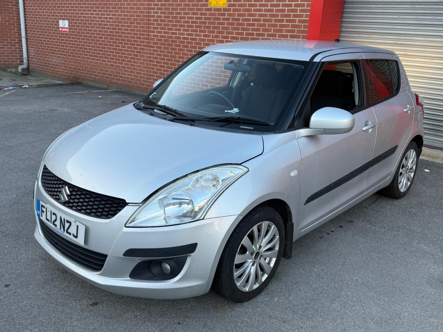 Used Suzuki Swift 2012 for sale - 77084403: Photo 6