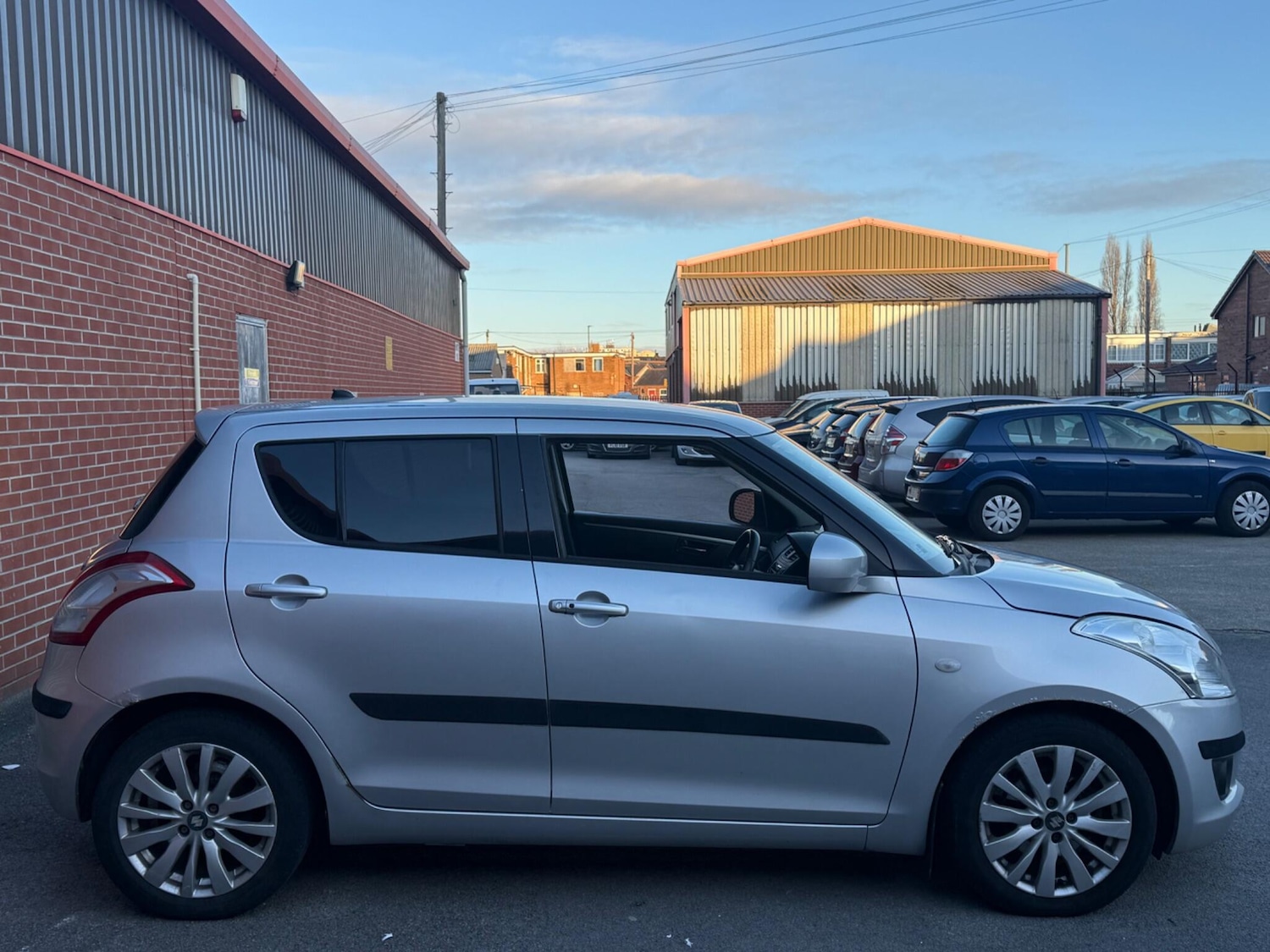 Used Suzuki Swift 2012 for sale - 77084403: Photo 7