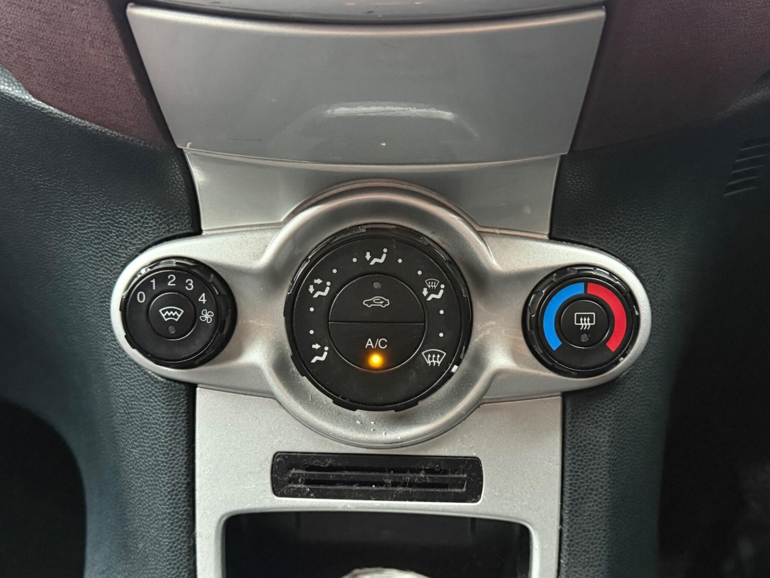 Used Ford Fiesta 2011 for sale - 77440182: Photo 16