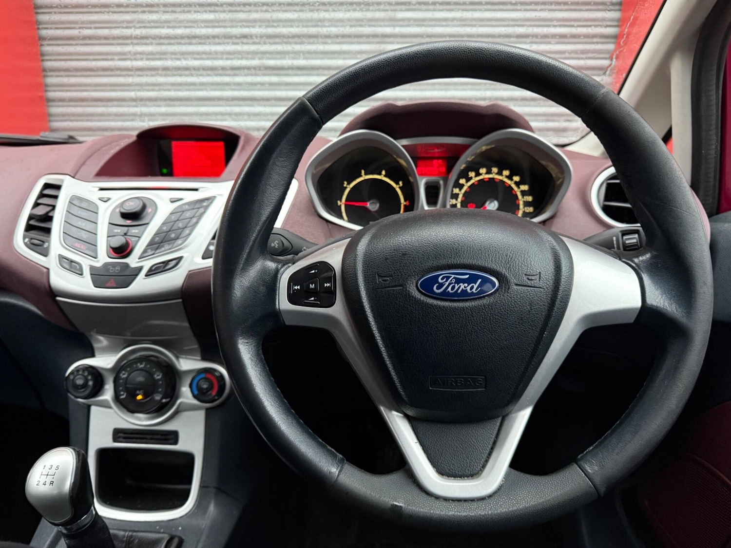 Used Ford Fiesta 2011 for sale - 77440182: Photo 19