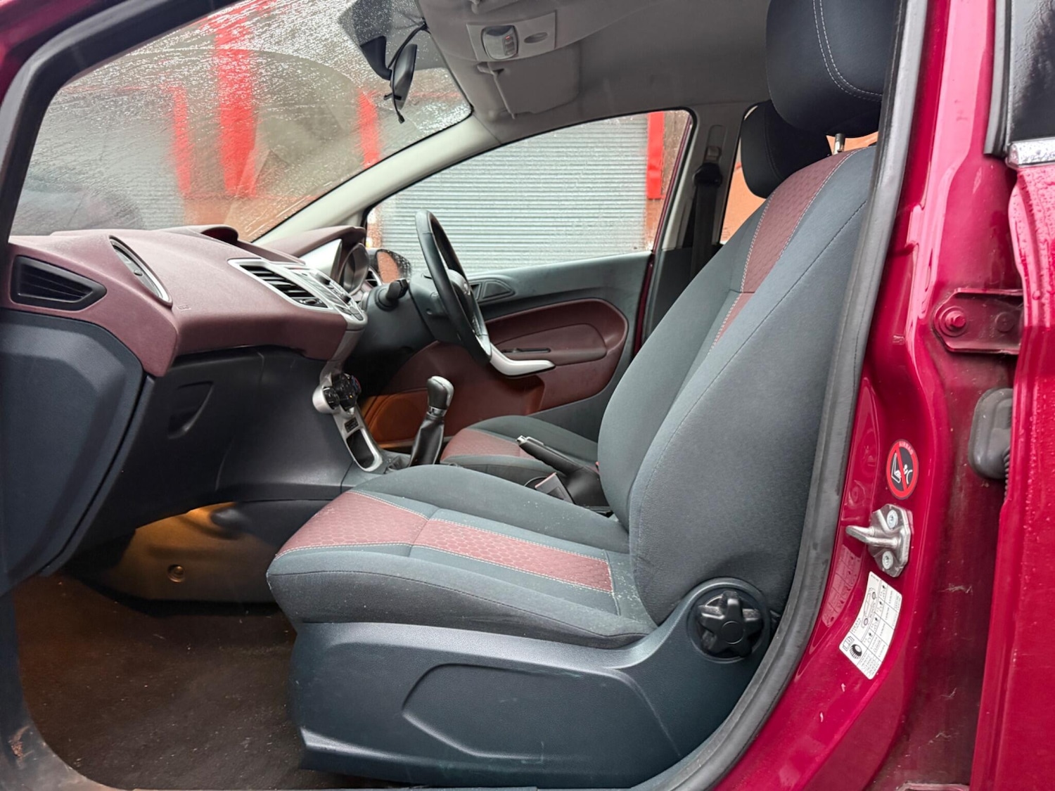 Used Ford Fiesta 2011 for sale - 77440182: Photo 22