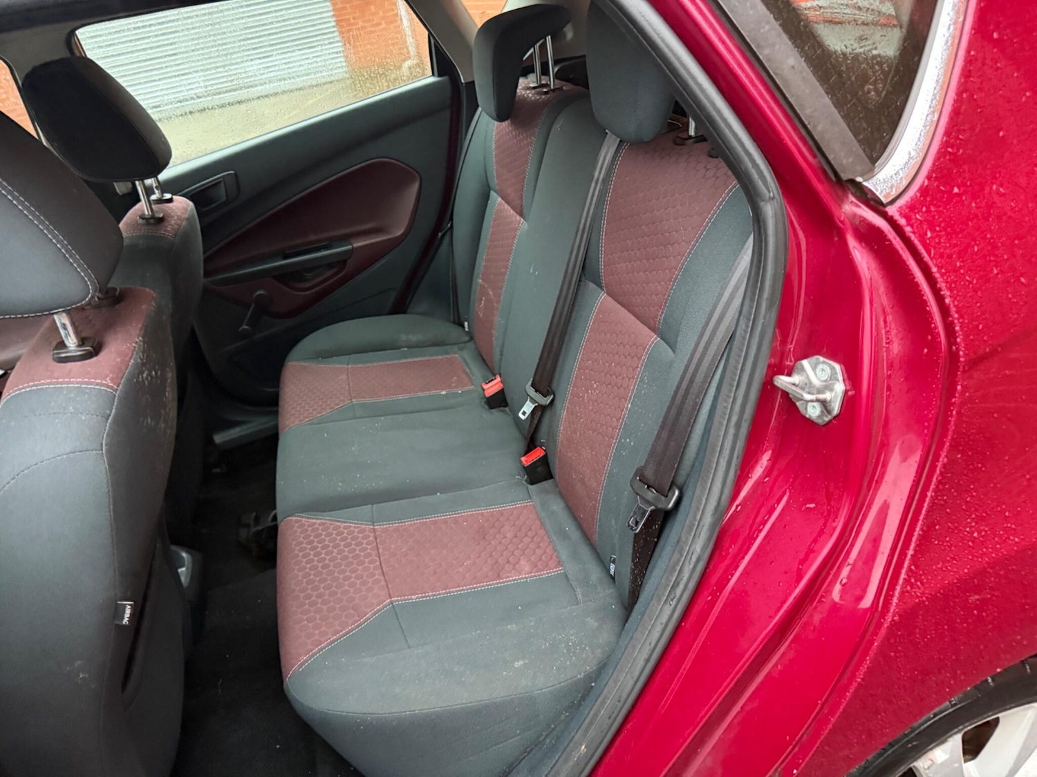 Used Ford Fiesta 2011 for sale - 77440182: Photo 25