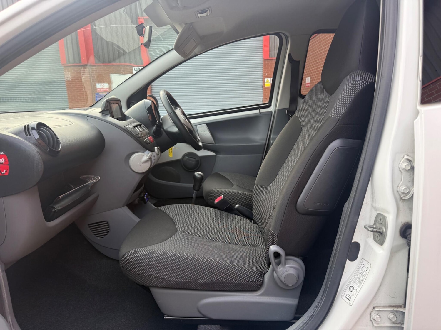 Used Toyota AYGO 2011 for sale - 77559805: Photo 20