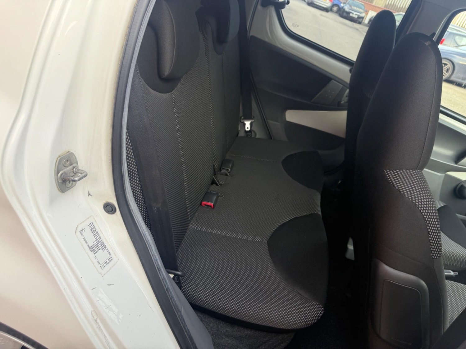 Used Toyota AYGO 2011 for sale - 77559805: Photo 25