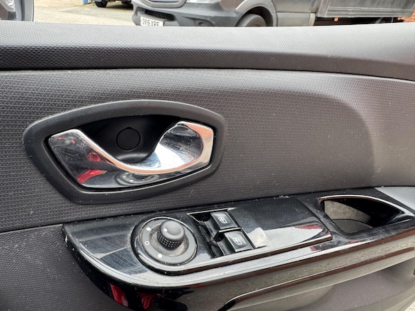 Used Renault Clio 2014 for sale - 76294514: Photo 17