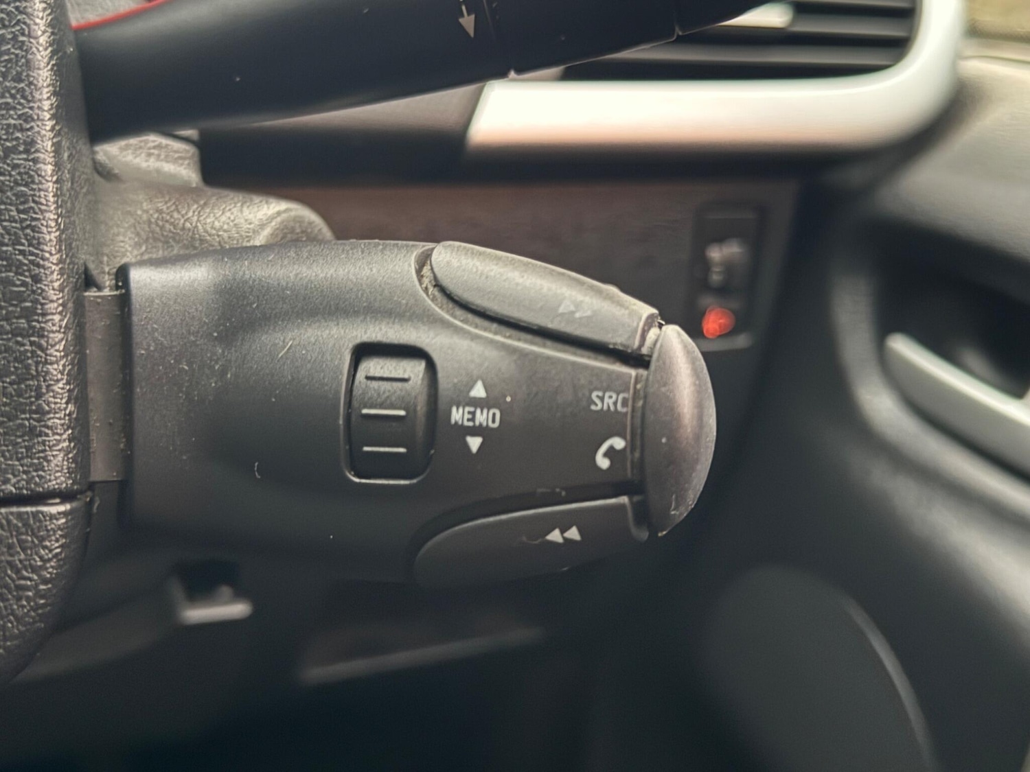 Used Peugeot 207 2010 for sale - 76024513: Photo 11