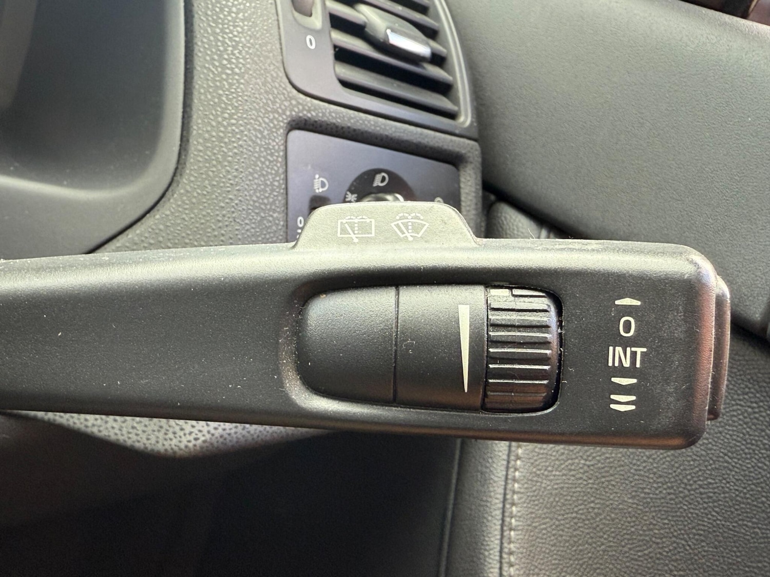 Used Volvo V50 2012 for sale - 78058557: Photo 13