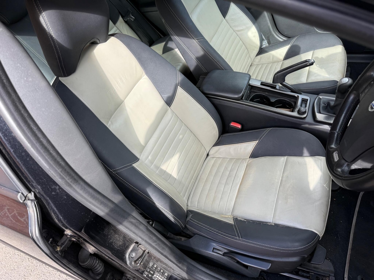 Used Volvo V50 2012 for sale - 78058557: Photo 23