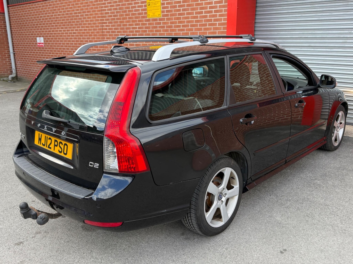 Used Volvo V50 2012 for sale - 78058557: Photo 35