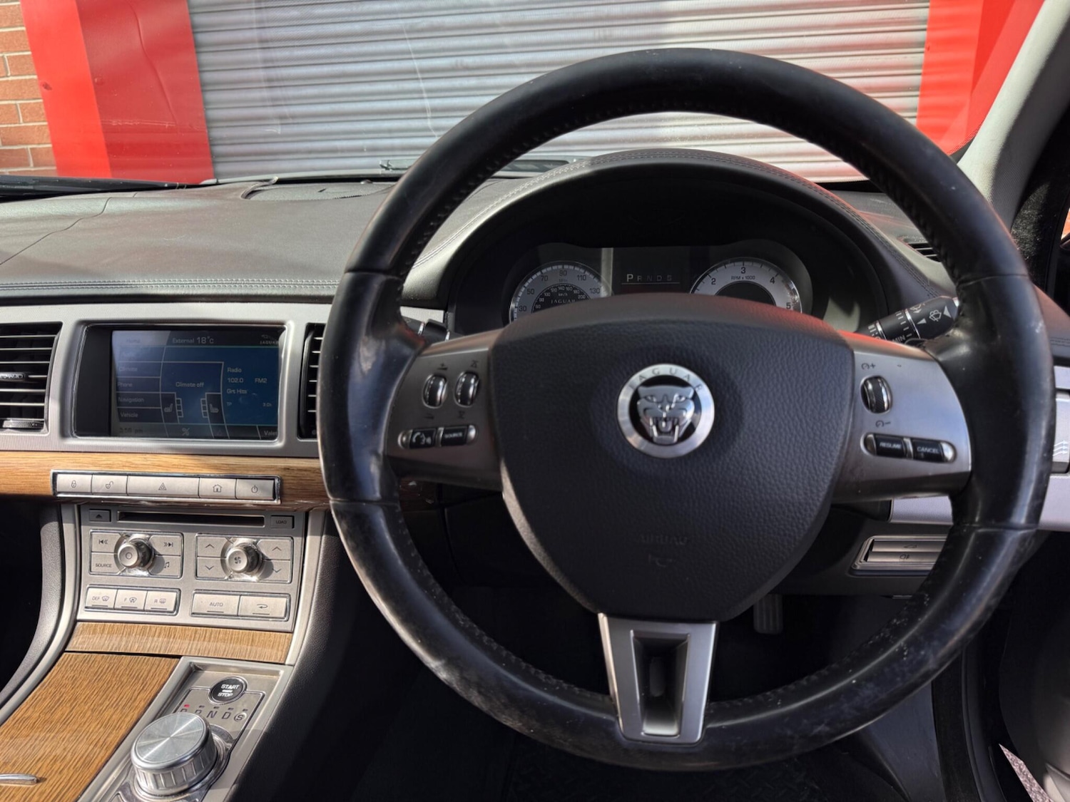 Used Jaguar XF 2010 for sale - 76988342: Photo 21