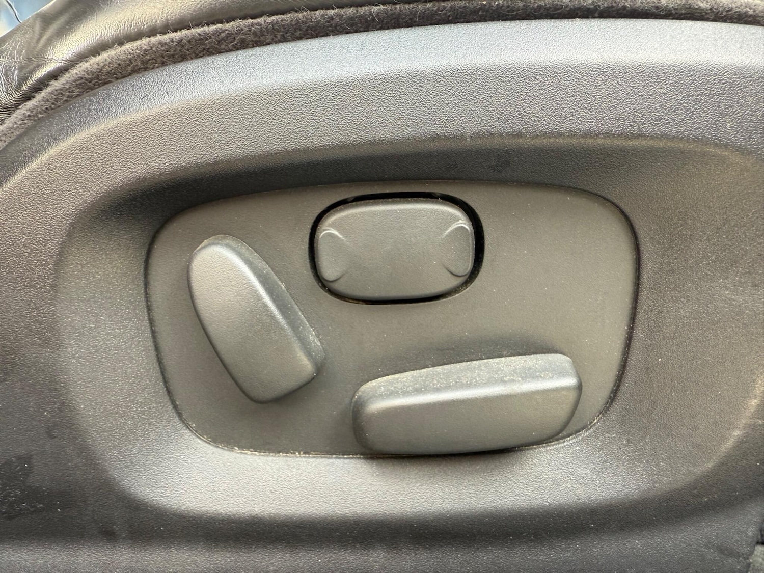 Used Jaguar XF 2010 for sale - 76988342: Photo 24