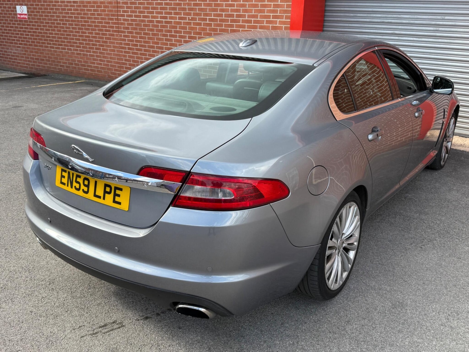 Used Jaguar XF 2010 for sale - 76988342: Photo 38