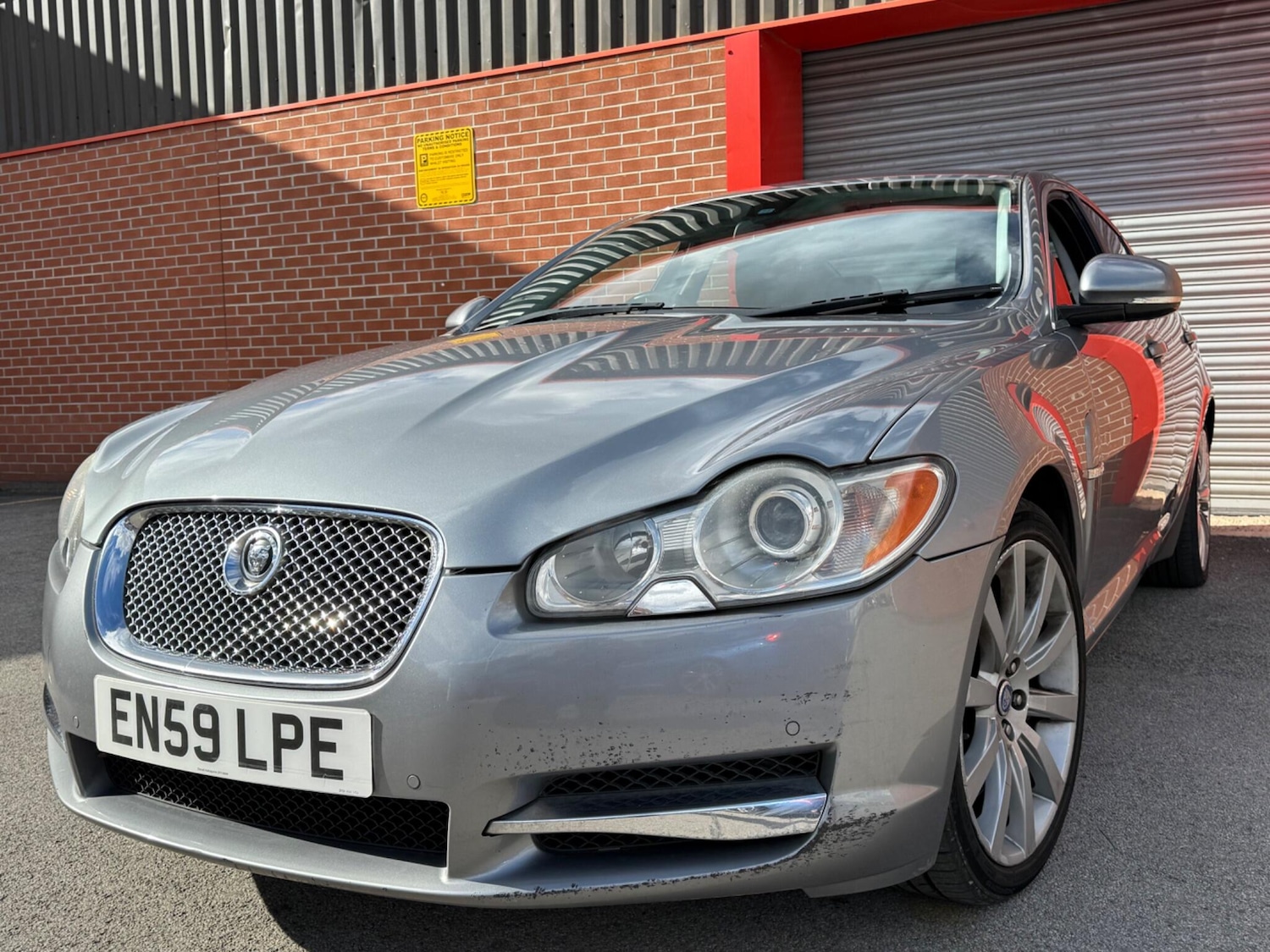 Used Jaguar XF 2010 for sale - 76988342: Photo 5