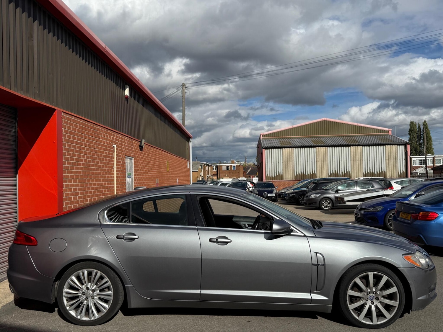 Used Jaguar XF 2010 for sale - 76988342: Photo 7