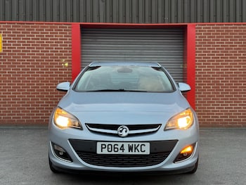 Used Vauxhall Astra 2014 for sale - 77162929: Photo