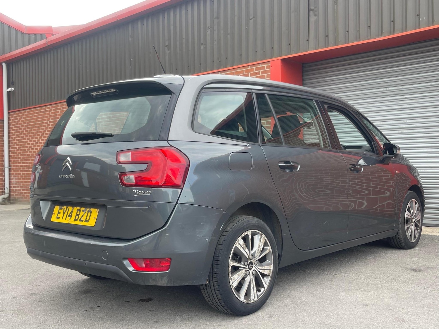 Vehicle 29