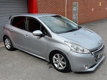 Used Peugeot 208 2013 for sale - 78860224: Photo