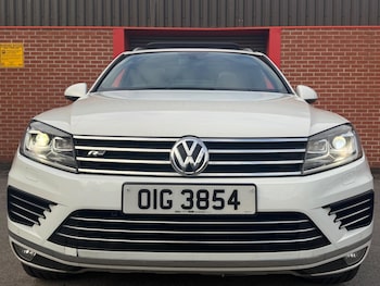 Used Volkswagen Touareg 2015 for sale - 76499171: Photo