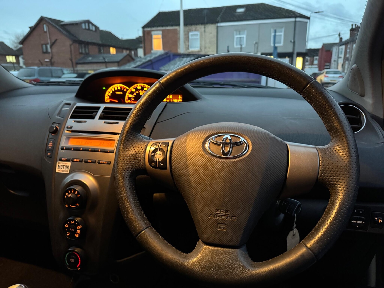 Used Toyota Yaris 2010 for sale - 76886800: Photo 16