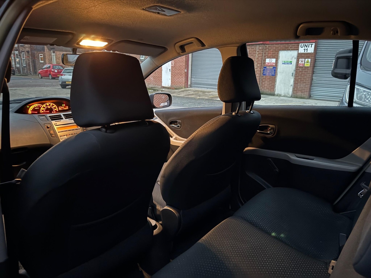 Used Toyota Yaris 2010 for sale - 76886800: Photo 21